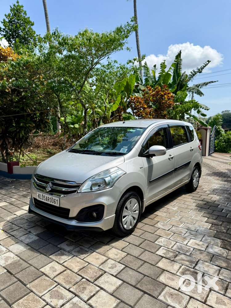 Maruti Suzuki Ertiga 1.5 Vxi 2017