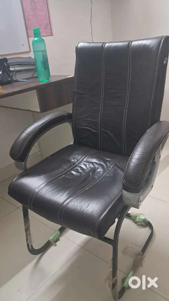 A chair which have cushion and back support good you can study properl