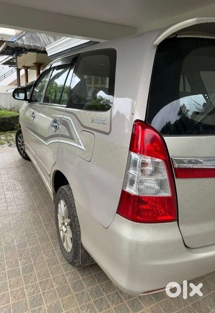 Toyota Innova Diesel 2015