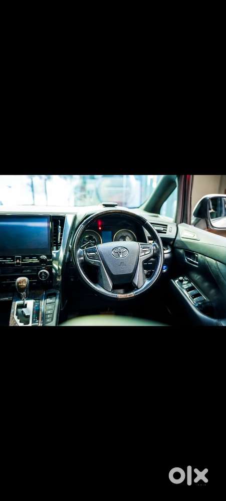 Toyota Vellfire 2.5 Hybrid, 2022, Petrol