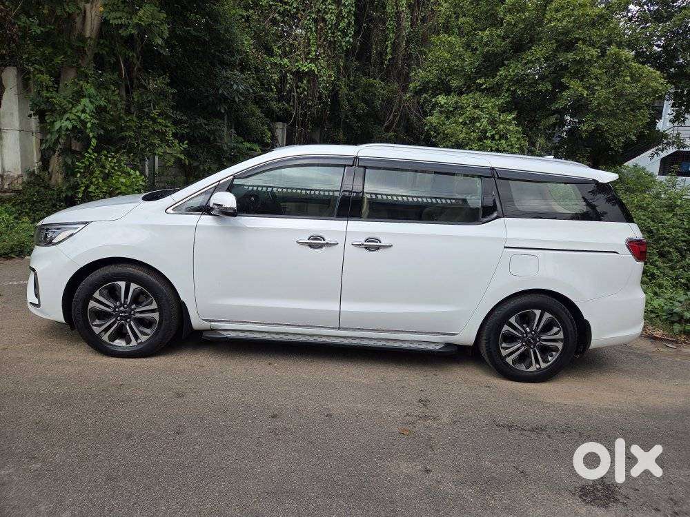 Kia Carnival Limousine Plus 7 Str, 2022, Diesel