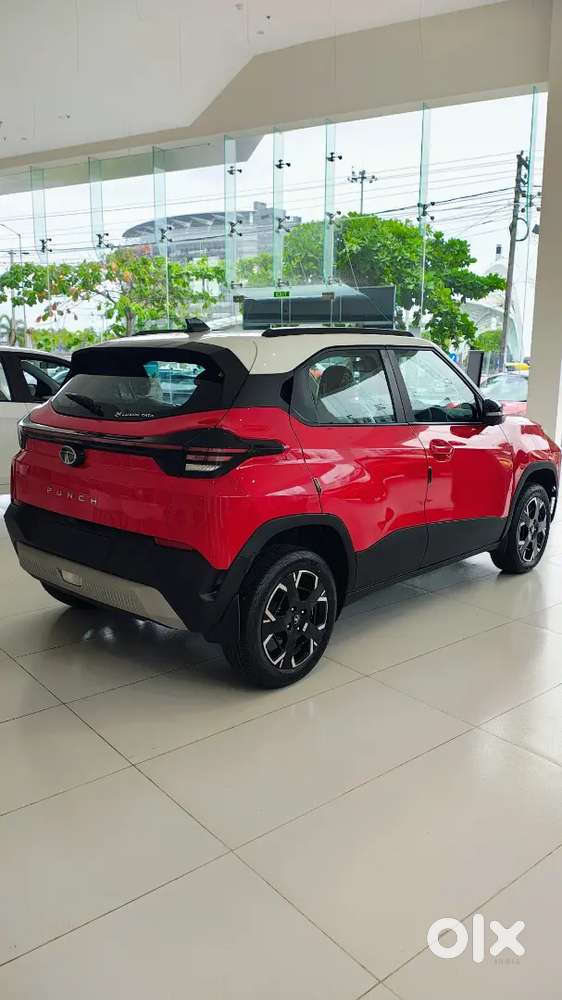 Tata Punch Revotron Accomplished 2026