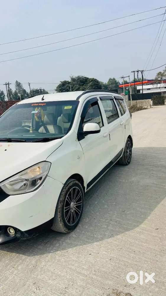 Renault Lodgy 2016 Diesel 150000 Km Driven