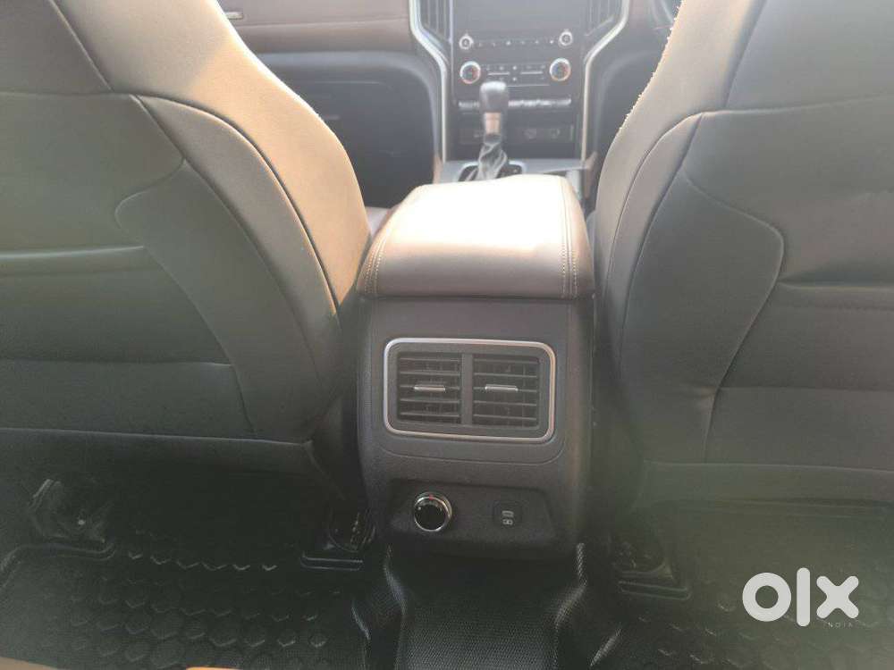 Mahindra Scorpio N Z8 Petrol At 7 Str, 2024, Petrol