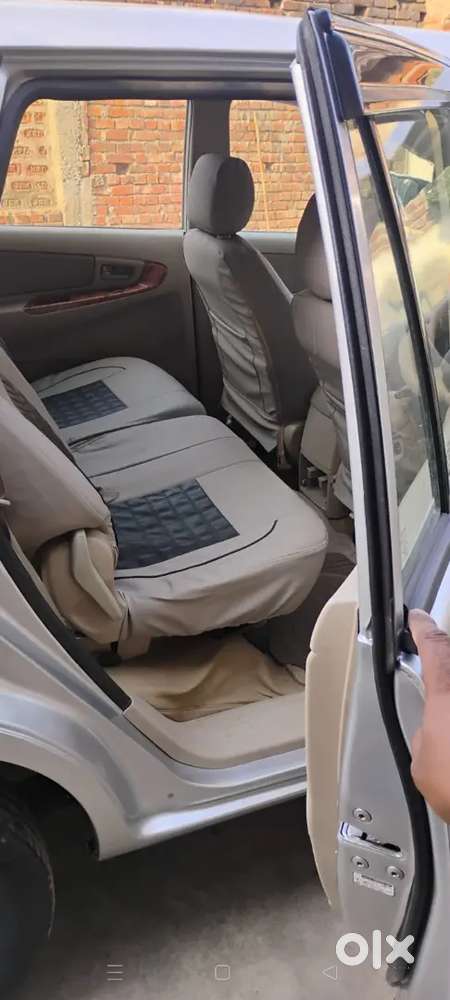 Toyota Innova 2014 Diesel Well Maintained