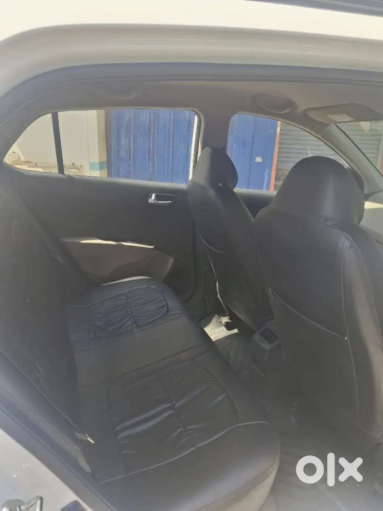 Hyundai Grand I10 1.2 Sportz
(dual Tone)