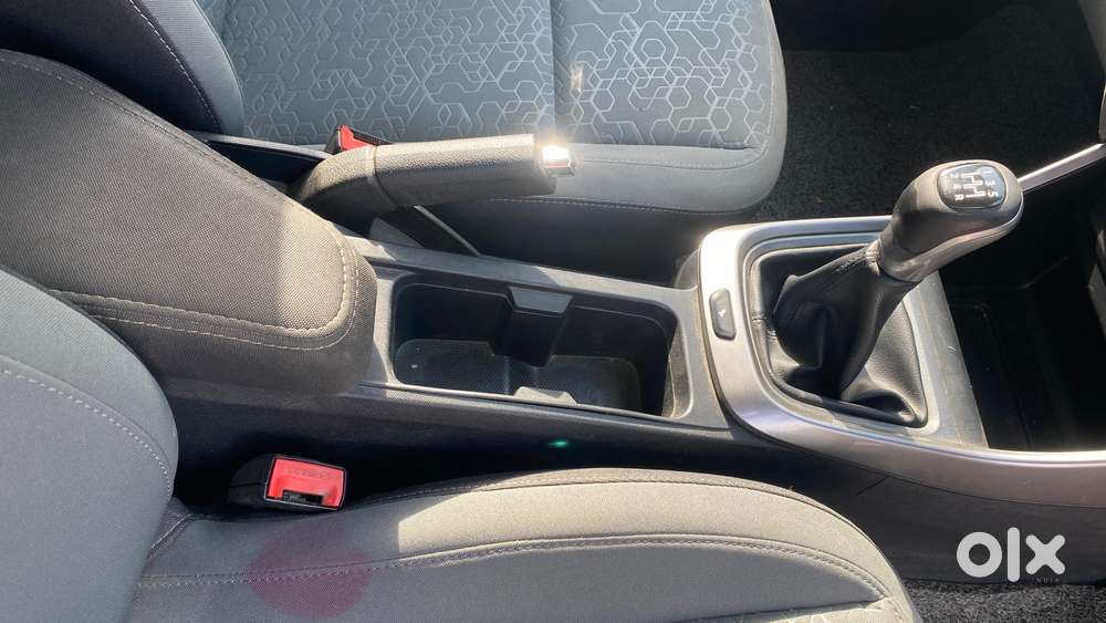 Tata Altroz Xz, 2020, Petrol