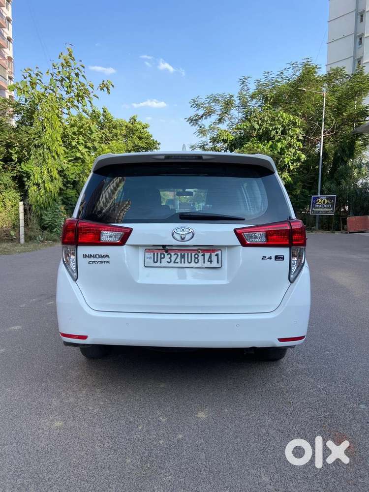 Toyota Innova Crysta 2.4 G Mt, 2022, Diesel