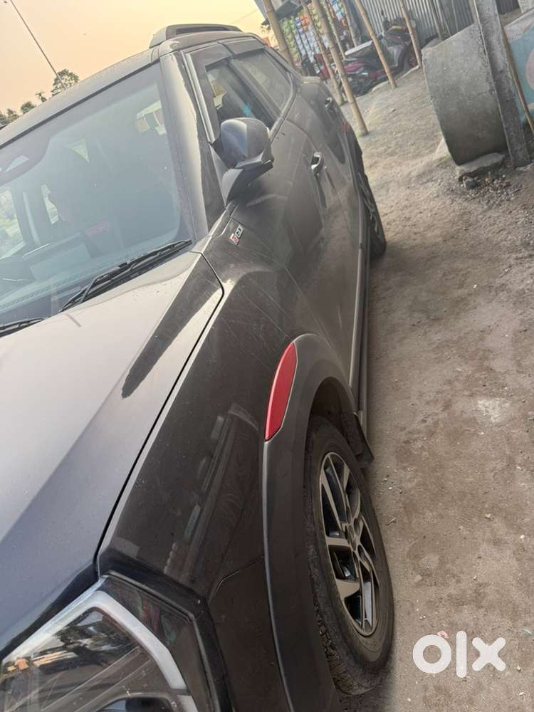 Mahindra Xuv 3xo 2025 Petrol 35000 Km Driven