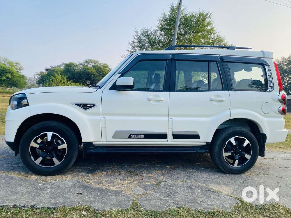 Mahindra Scorpio Classic 2.2 S 11 Mt 7 Str, 2022, Diesel