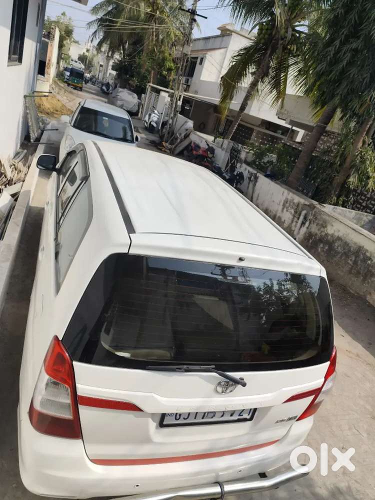 Toyota Innova Gx 2016 Km Driven