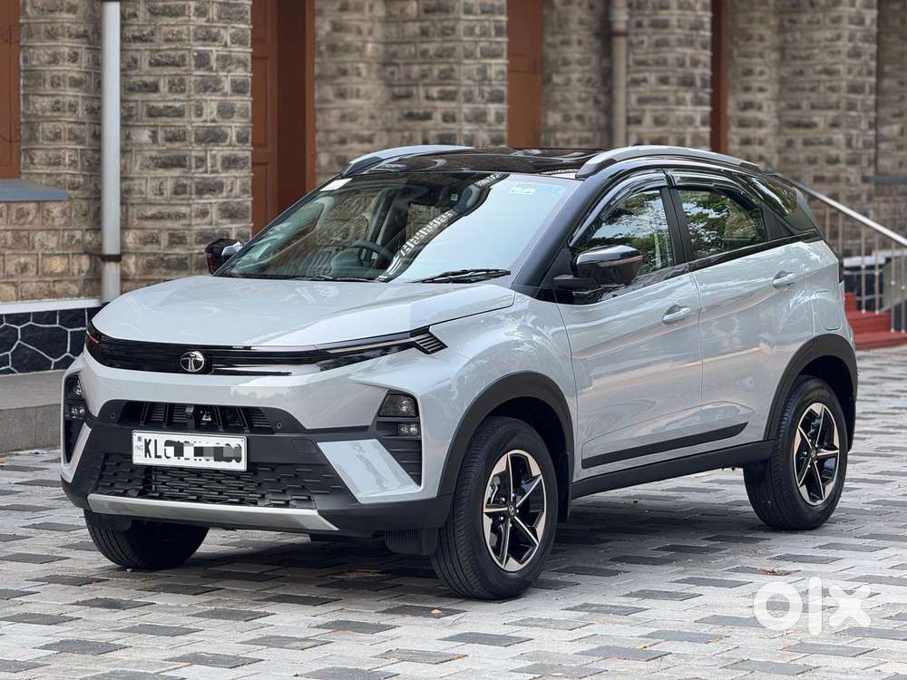 Tata Nexon Creative Plus S 1.2 Revotron Petrol 7dca Dt, 2026, Petrol