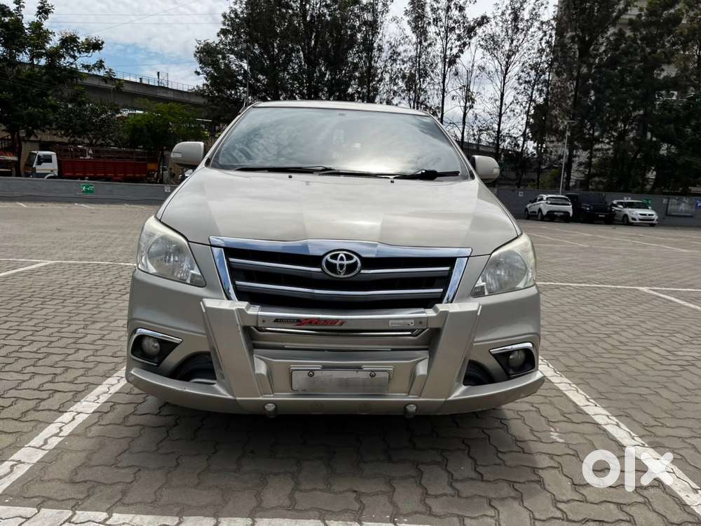 Toyota Innova Diesel 2014