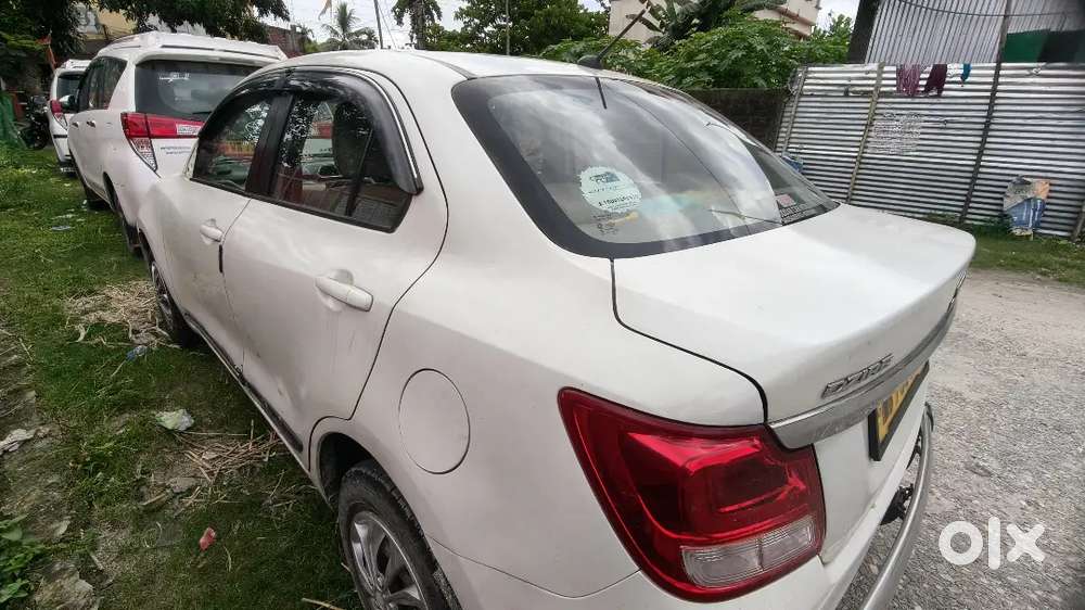 Maruti Suzuki Dzire 2022 Petrol 93456 Km Driven