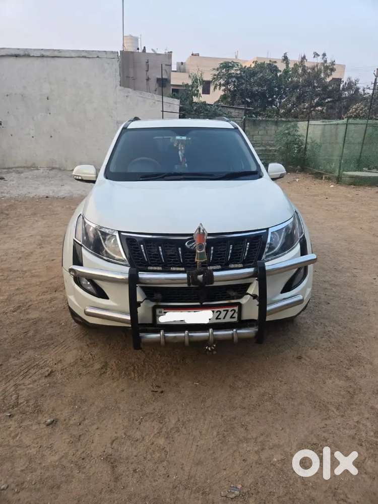 Mahindra Xuv500 2016 Diesel 120000 Km Driven