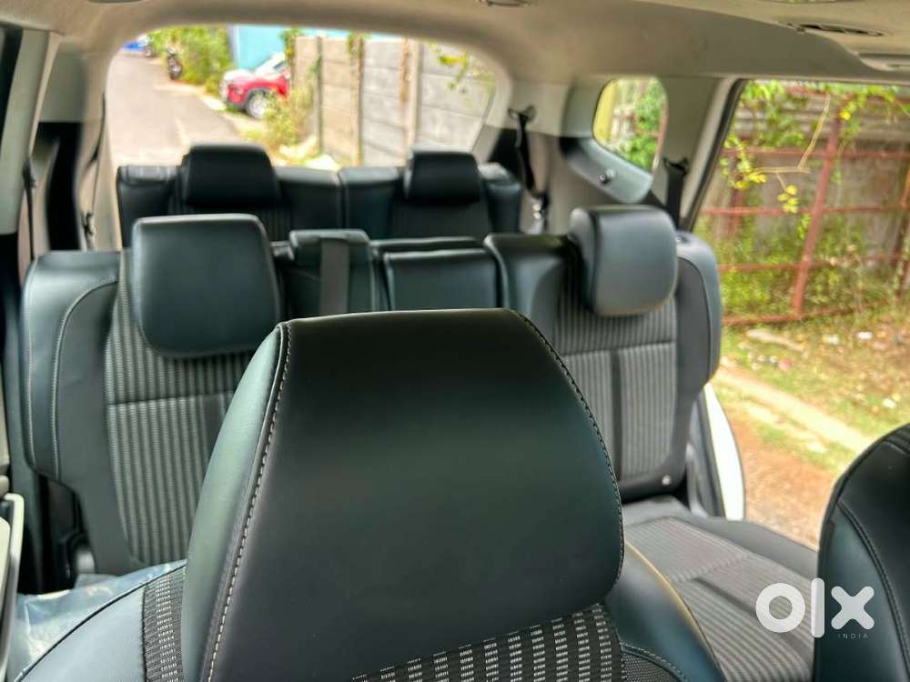 Kia Carens Prestige + Diesel At2024