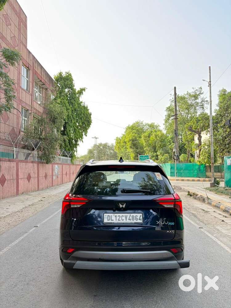 Mahindra Xuv700 2.2 Ax 7 Diesel At Luxury Pack Str, 2022, Diesel