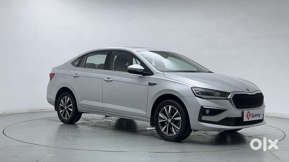 Skoda Slavia Style 1.0l Tsi Mt, 2022, Petrol
