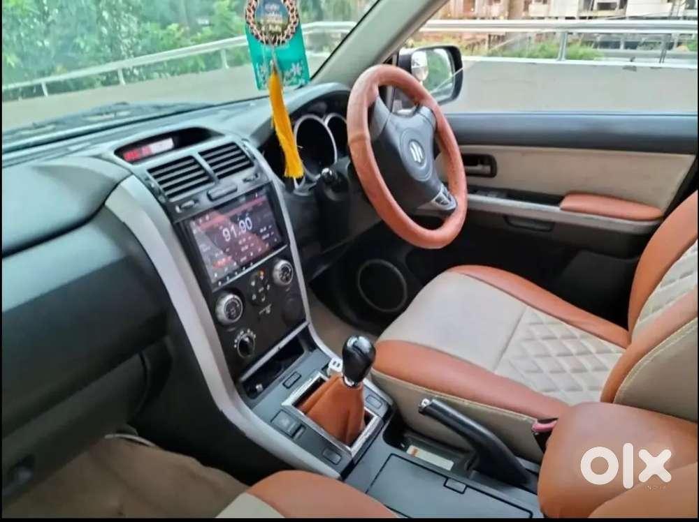 Maruti Suzuki Grand Vitara 7 Seater Petrol Good Condition