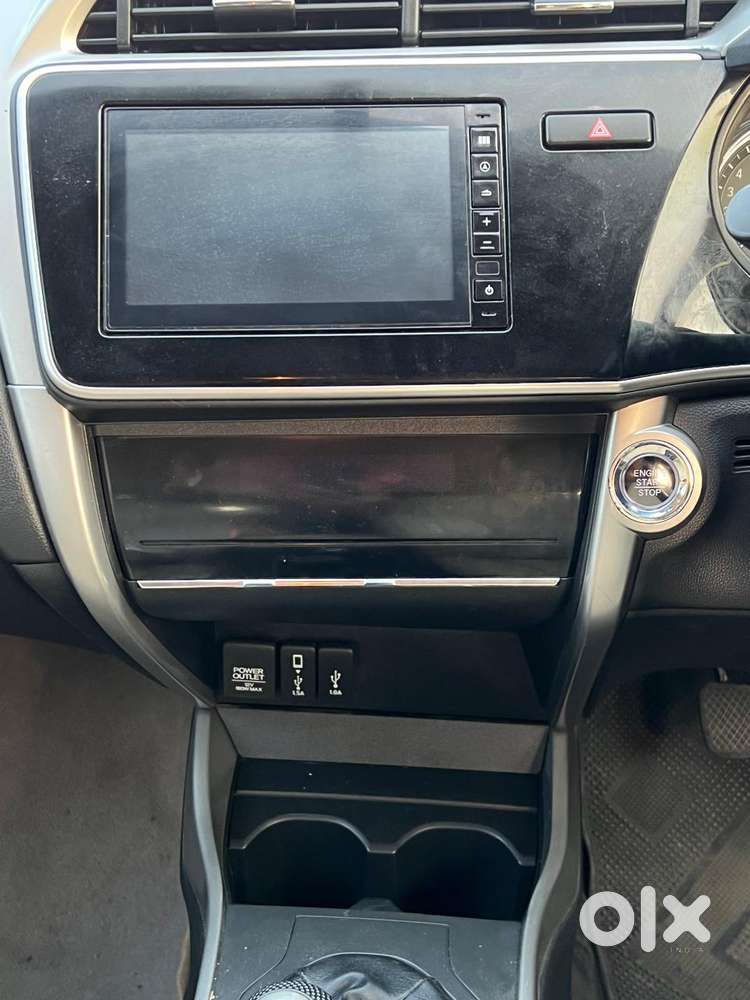 Honda City 1.5 V Cvt I-vtec Mt, 2022, Petrol