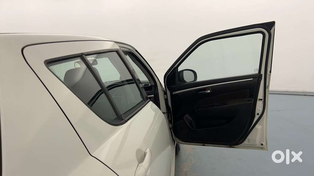 Maruti Suzuki Swift Vvt Vxi, 2017, Petrol