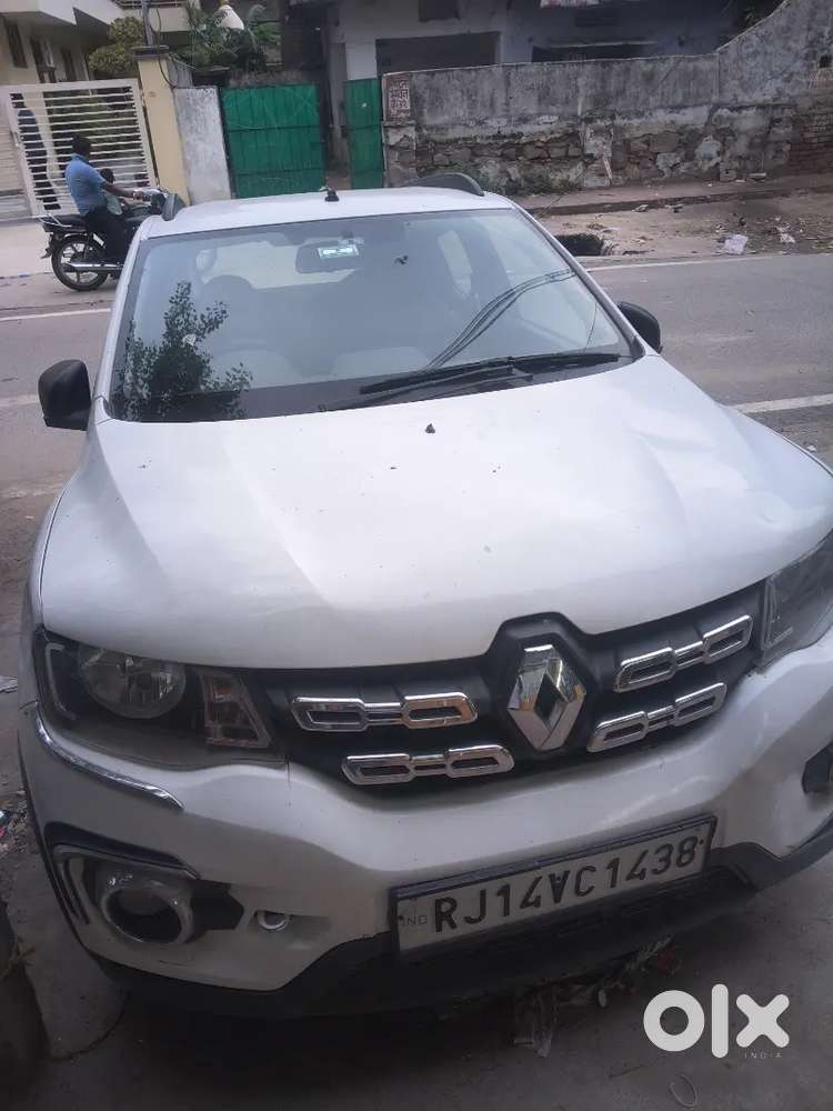 Only 33000km Running Renault Kwid Rxt 2016 Top Model
