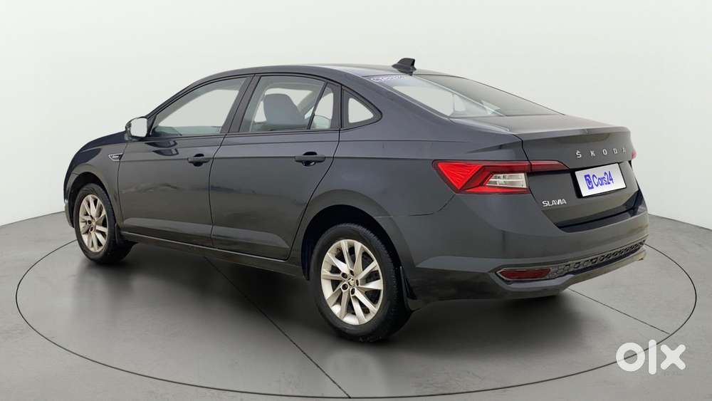 Skoda Slavia 1.0 Ambition Tsi At, 2022, Petrol