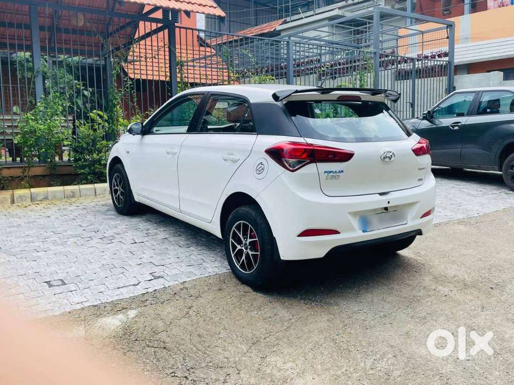 Nri-driven, Well Maintained Elite I20
