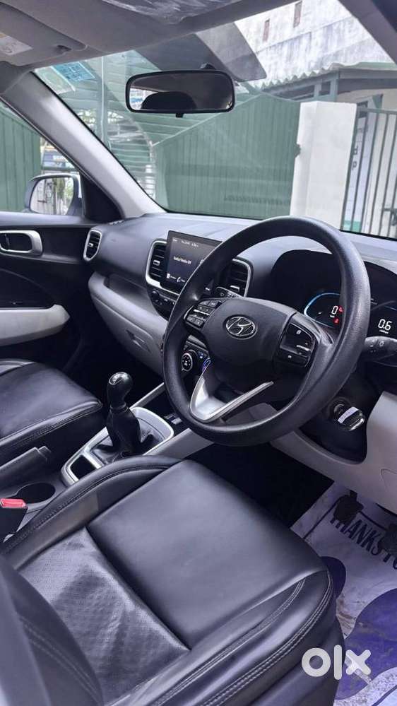 Hyundai Venue, 2022, Petrol