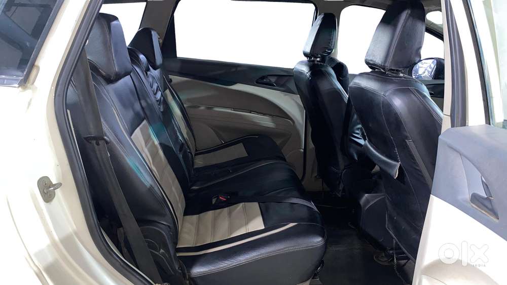 Mahindra Marazzo M4 8str, 2019, Diesel