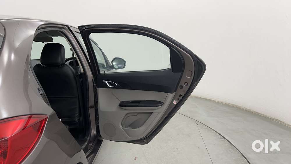 Tata Tiago Xz, 2018, Petrol