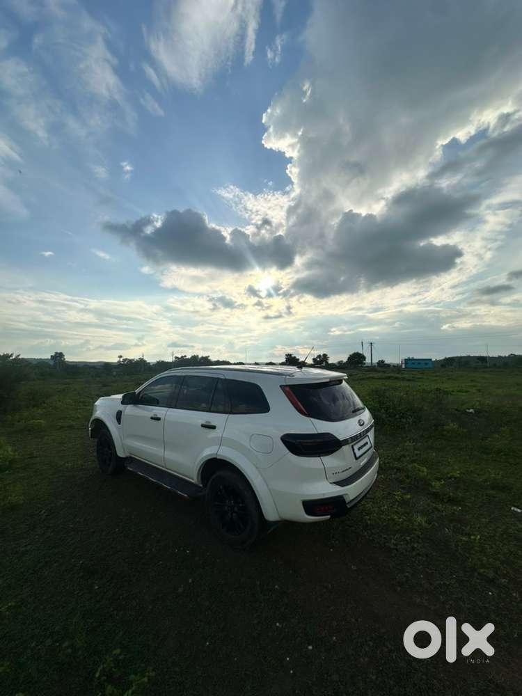 Ford Endeavour 3.2