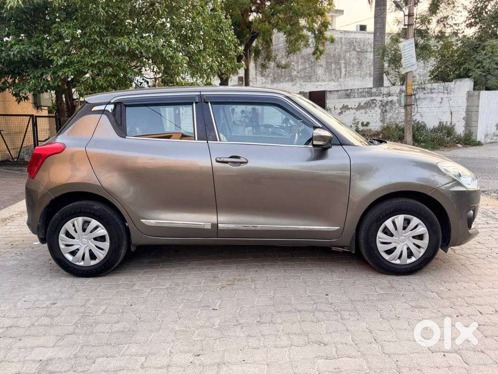 Maruti Suzuki Swift 1.2 Vxi (o), 2022, Petrol