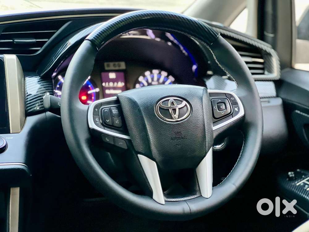 Toyota Innova Crysta 2.4 V 8 Str, 2017, Diesel