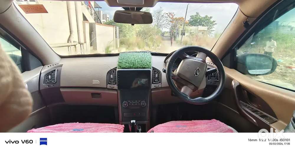 Mahindra Xuv500 2015 Diesel 180000 Km Driven