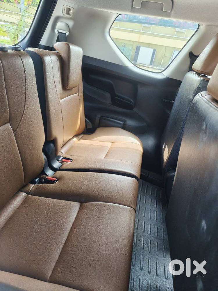 Toyota Innova Crysta 2.8z Automatic, 2016, Diesel