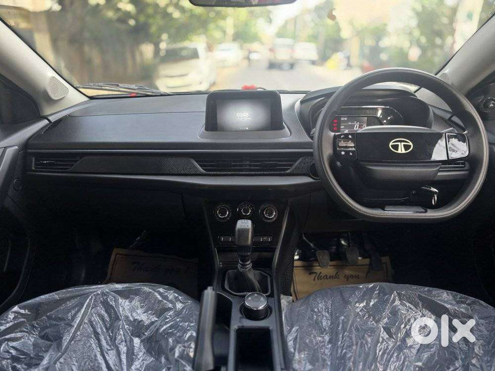 Tata Nexon Smart Plus1.2 Revotron Petrol 5 Mt, 2025, Petrol