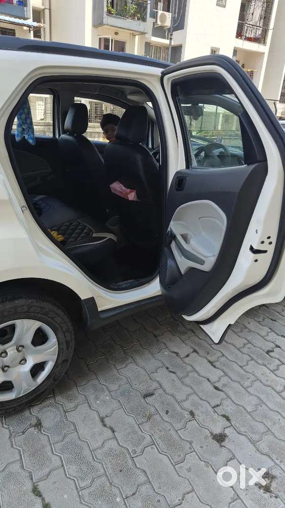 Ford Ecosport 2015 Petrol 33000 Km Driven