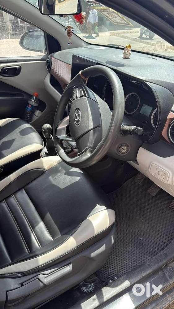 Hyundai Aura Cng & Petrol Good Condition