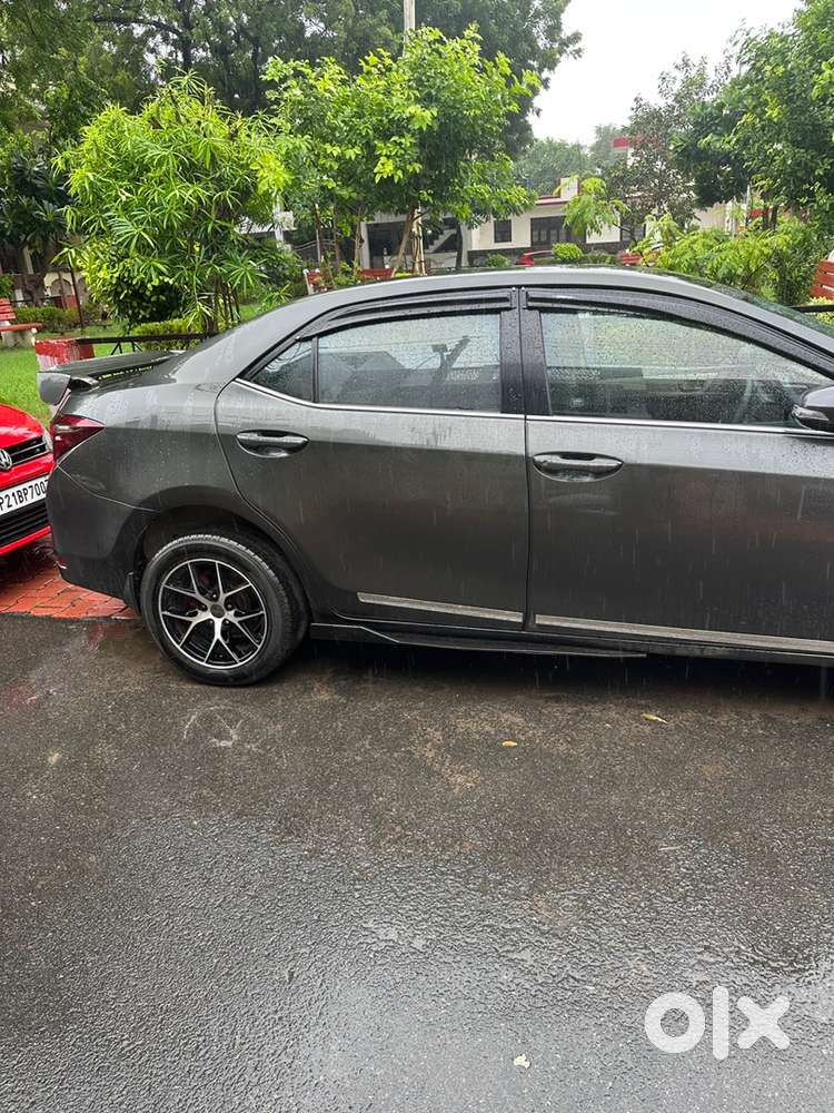 Toyota Corolla Altis 2014 Petrol Well Maintained