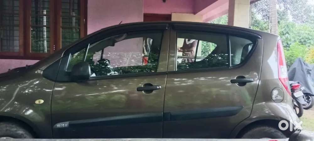 Maruti Suzuki Ritz Lxi 2012