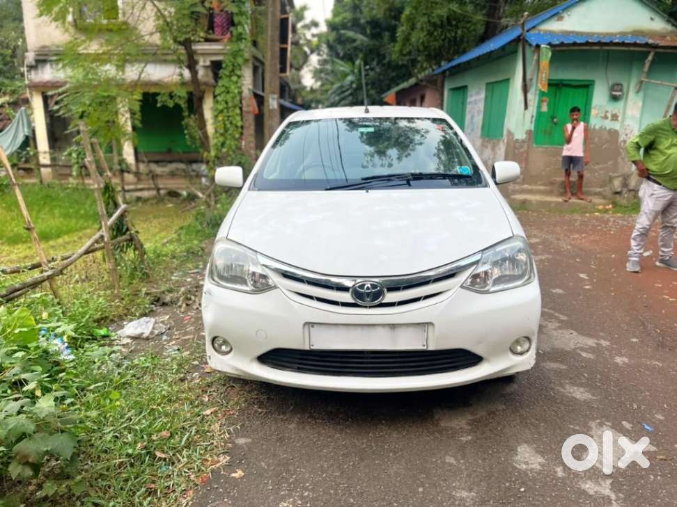 Toyota Etios Liva V, 2012, Petrol