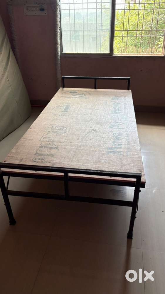 Do single bed heavy ply and steel bed