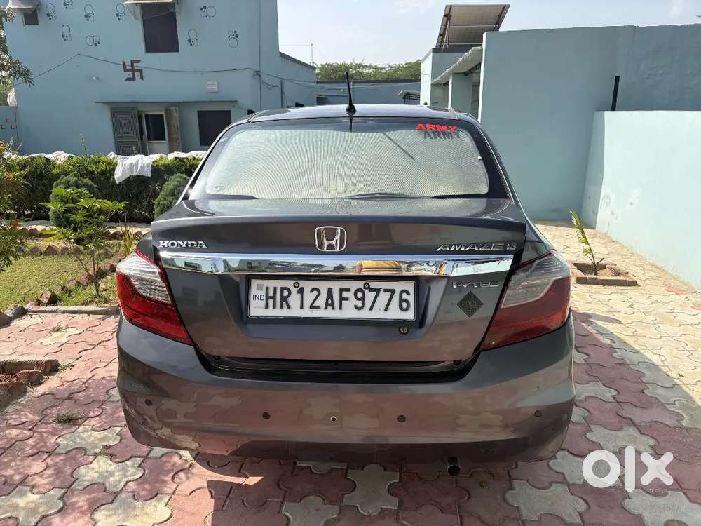 2018 Honda Amaze S ( Pride Edition)petrol Manual