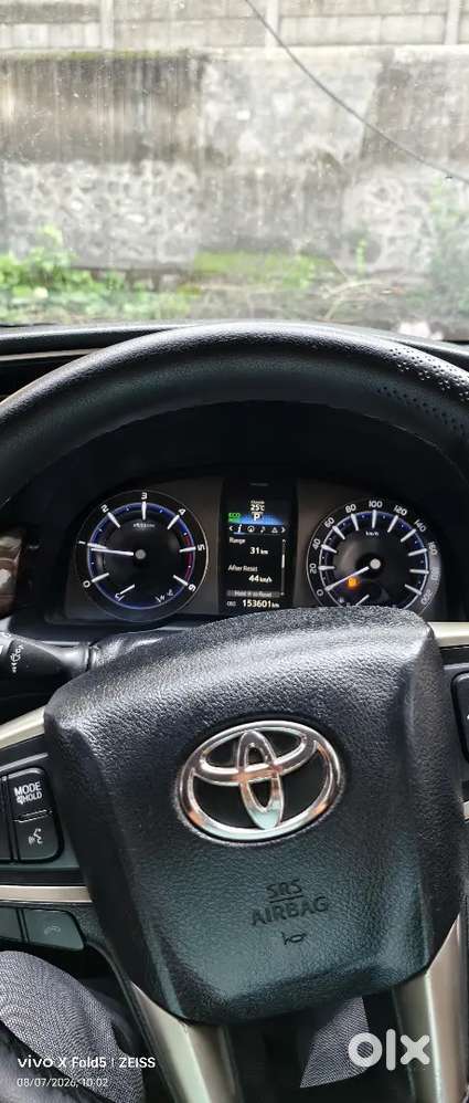 Toyota Innova Crysta 2016 Automatic 2.8 Z