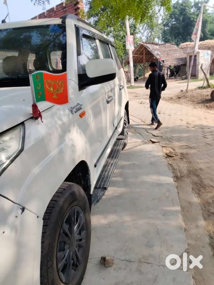 Mahindra Tuv 300 2016 Model Car