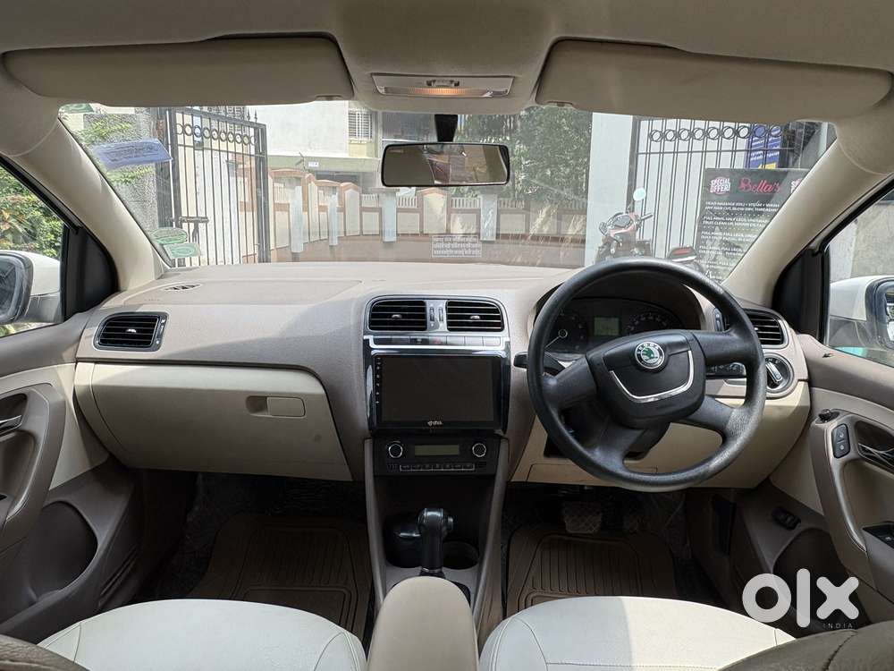 Skoda Rapid 1.6 Mpi At Elegance, 2012, Petrol