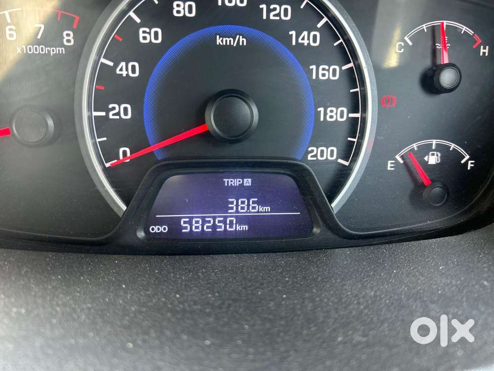 Hyundai Grand I10 2013-2016 Sportz, 2016, Petrol