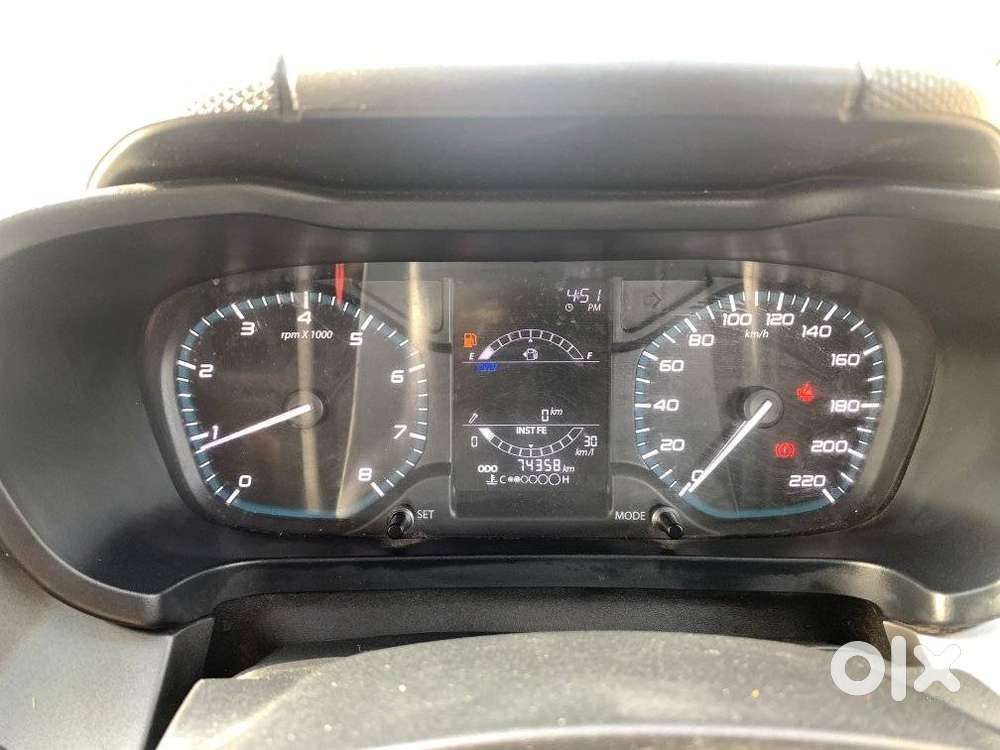 Tata Altroz 1.2 Xm, 2024, Petrol