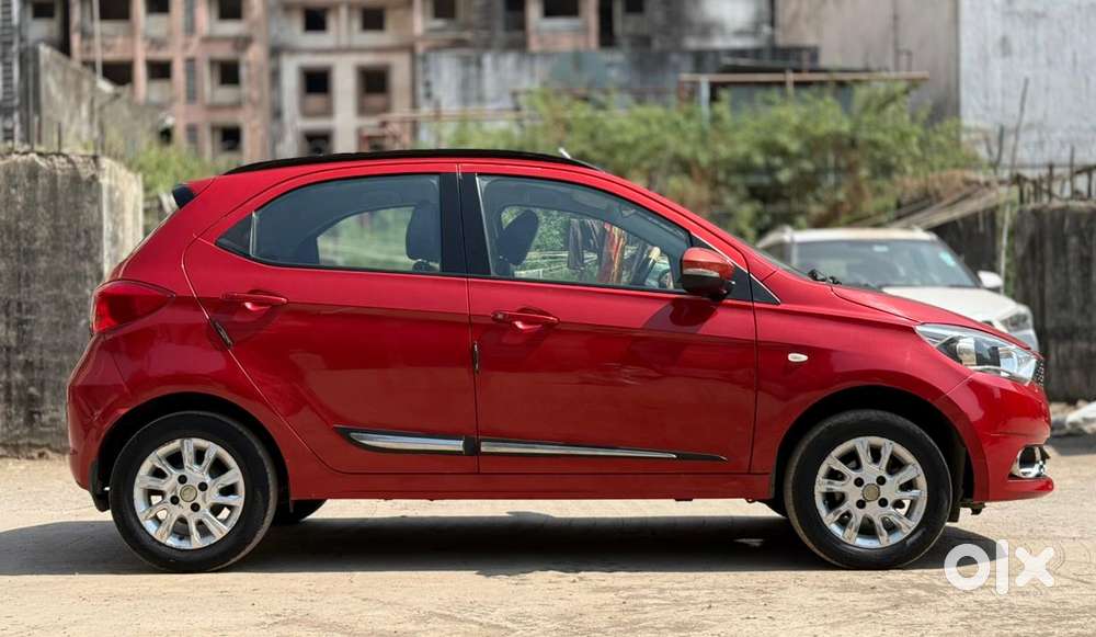 Tata Tiago 1.2 Revotron Xza, 2018, Petrol